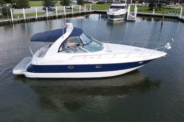 37' Cruisers Yachts 2006 Yacht For Sale